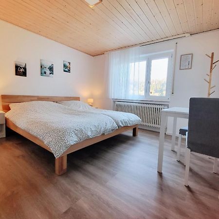 Privates Zimmer In Unterkunft Mit Glatttal Blick In Wasserschloss Nahe 술즈암네카어 외부 사진
